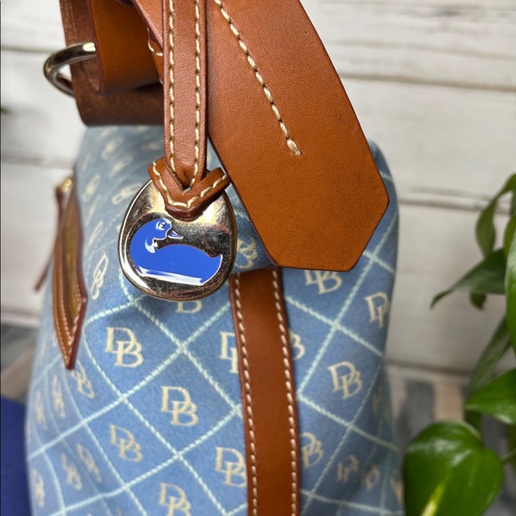 Dooney & Bourke Light Blue and Tan Shoulder Bag - Picture 5 of 11